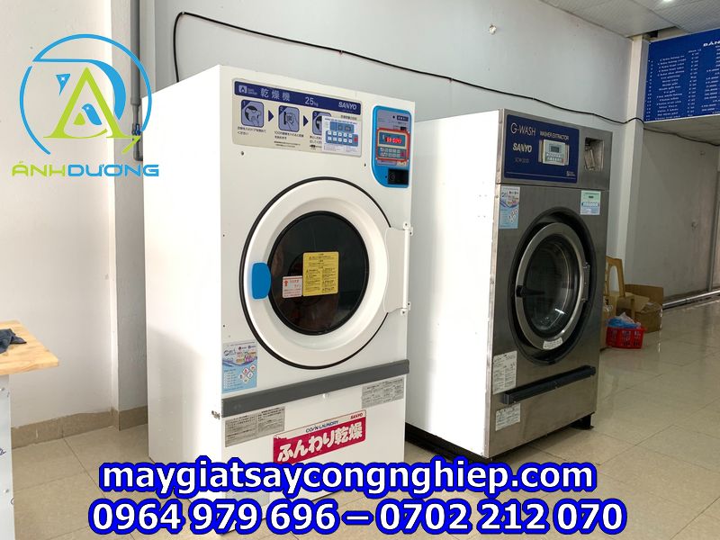 Máy giặt công nghiệp cũ nhật bãi tại Hòa Bình - Ánh Dương