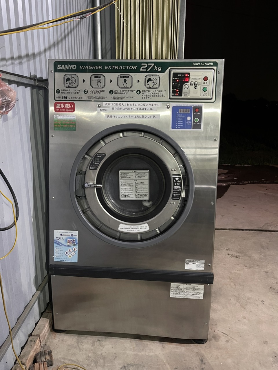 Máy giặt công nghiệp cũ nhật bãi tại Sóc Sơn - Hà Nội